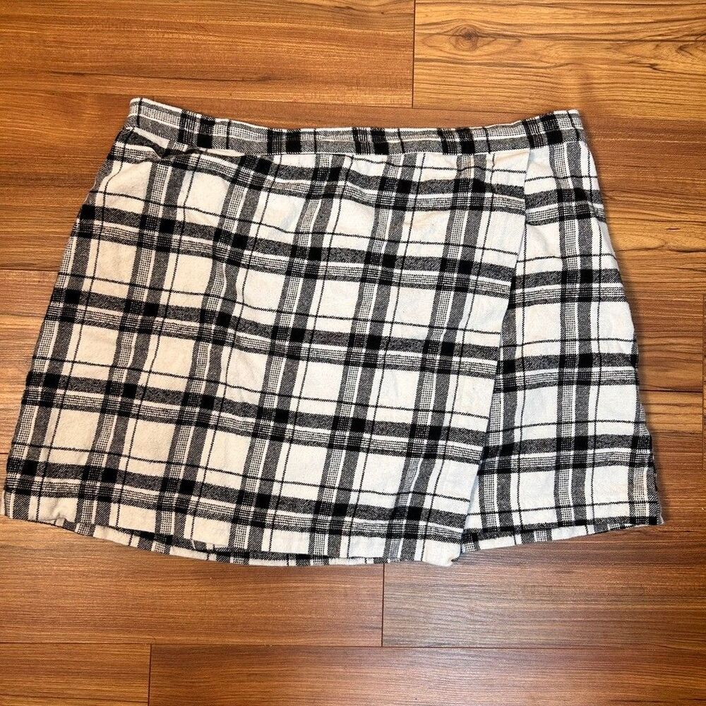 True Craft Plaid Wrap Skirt Womens 16W Black White Cotton Flannel Mini Skirt